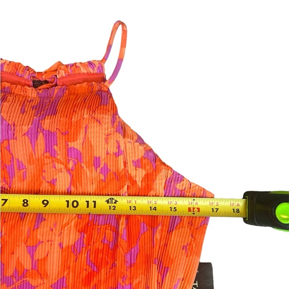 NWT Taylor Pleated Crepe Dress Size M - Picture 8 of 14